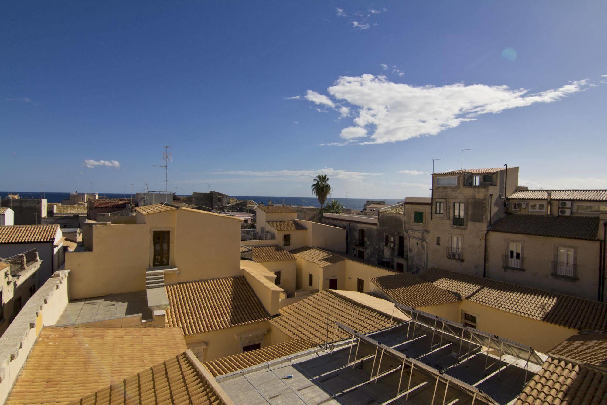 Bed and Breakfast La Via Della Giudecca Syrakus Exterior foto